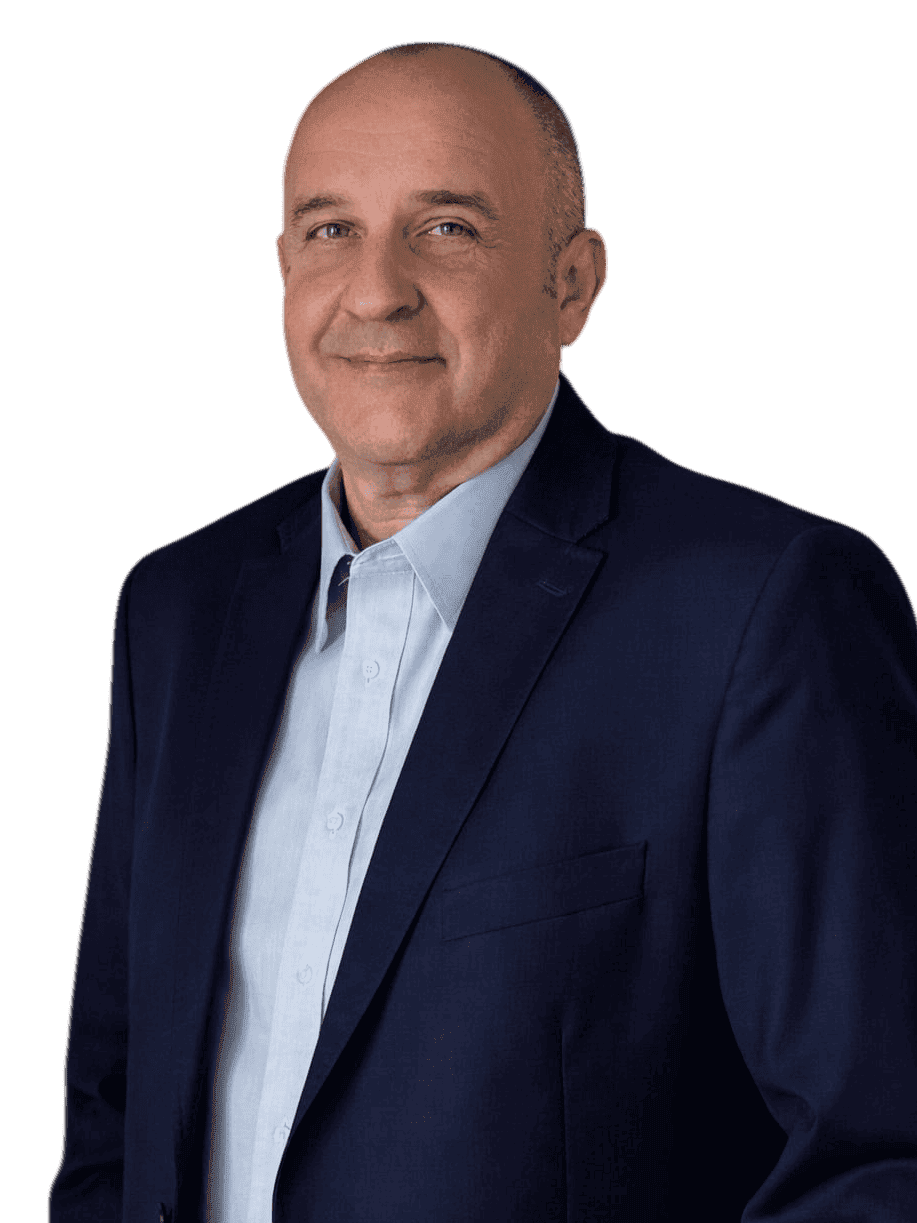 Radek Bak, founder of AdvantEdge GmbH and creator of The Negotiation Surgery™